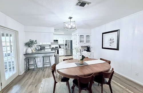 Brownwood House | Spacious, Bright & Central Brownwood Home