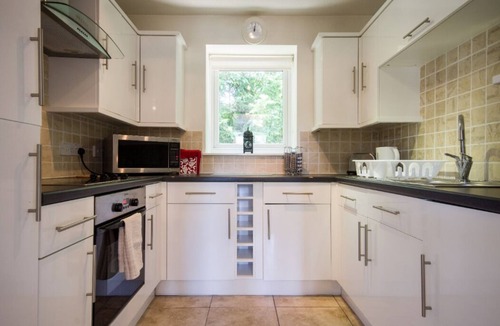 Newbury House | Spacious, bright, central apartment for up to 4