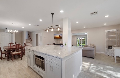 Medical Center District House | Spacious & Bright Home in Medical Center Area