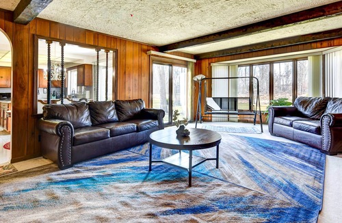 Williamsville House | Spacious Buffalo Brick Home w/ Backyard!