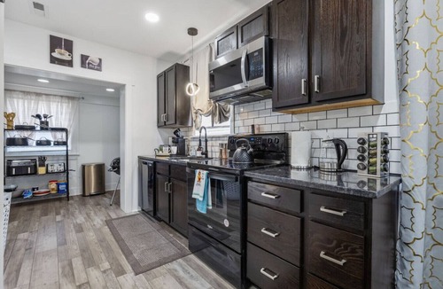 Manchester House | Spacious Bungalow Retreat Near Belle Isle, RVA!