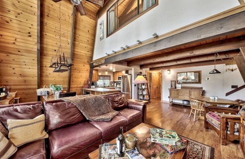 Tahoe Vista House | Spacious Cabin Across From Beach!