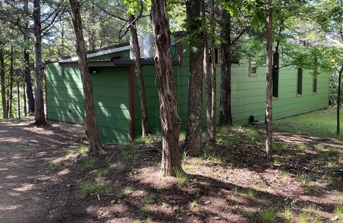 Tishomingo Cabin | spacious cabin in incredible location