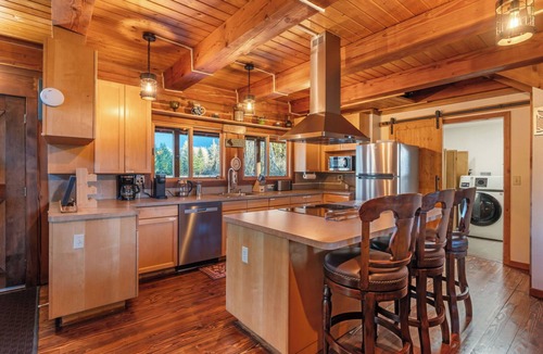 Randle Cabin | Spacious Cabin on 65 acres with no neighbors