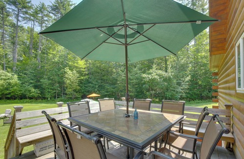 Oxford House | Spacious Cabin w/Private Dock on Thompson Lake