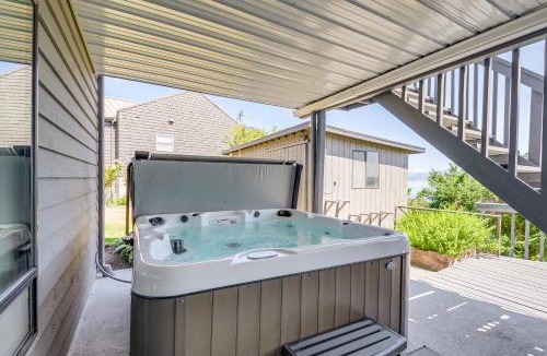 Camano Island House | Spacious Camano Home w/Hot Tub & Water Views!