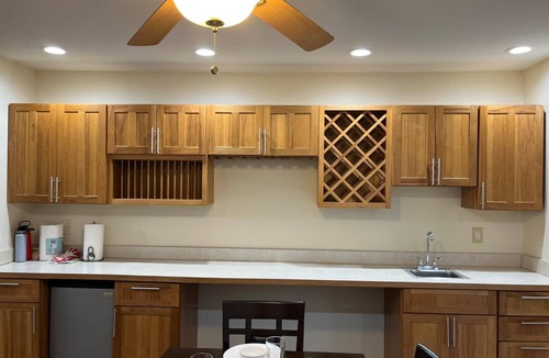 Henryville House | Spacious Camelback Retreat w/Fireplace