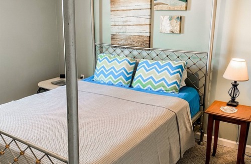 Cypremort Point Cabin | Spacious Camp on Canal w/Bayview-Fish, Boat, Relax