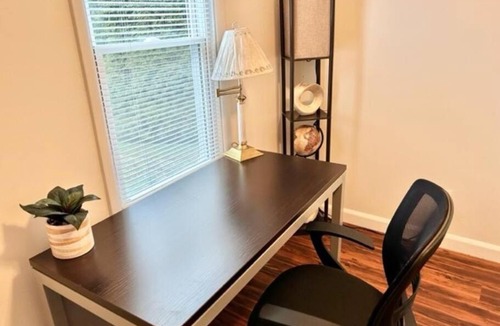 Monroeville Apartment | Spacious Cape Cod in Monroeville