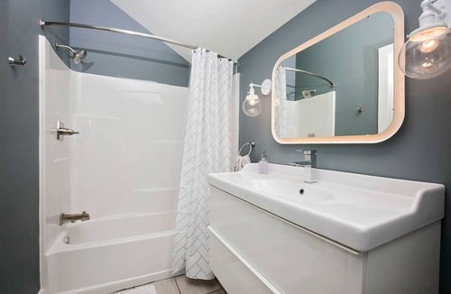 Crescent Hill House | Spacious Carriage House with Park Views Near Frankfort Ave & Downtown