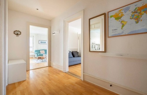 Langstrasse Apartment | Spacious & Central 3-BR Apt - A RARE GEM! Turquoise
