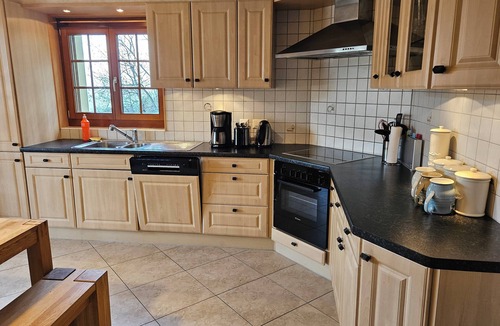Leysin Apartment | Spacious central 5-room apartment
