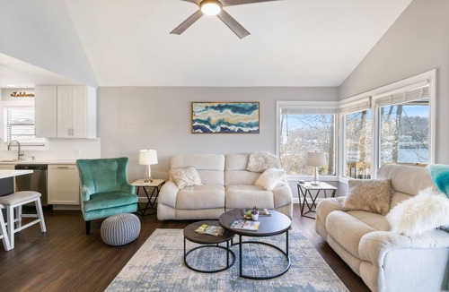 Lake Ozark House | Spacious, Central Location, Fire Pit, Boat Slip