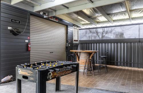 South Albury Apartment | Spacious Central Stay on Olive