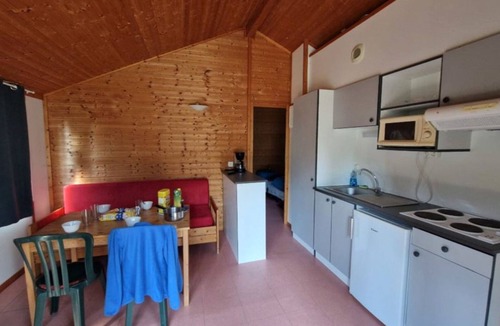 Saint-Geniez-d'Olt Ski Chalet | Spacious Chalet for 8 with Terrace