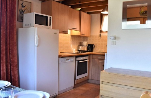 Meribel Ski Chalet | Spacious Chalet in Méribel - Pets Allowed, Parking Included