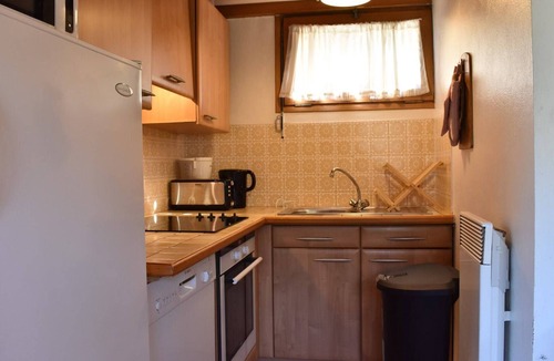 Meribel Ski Chalet | Spacious Chalet in Méribel - Pets Allowed, Parking Included