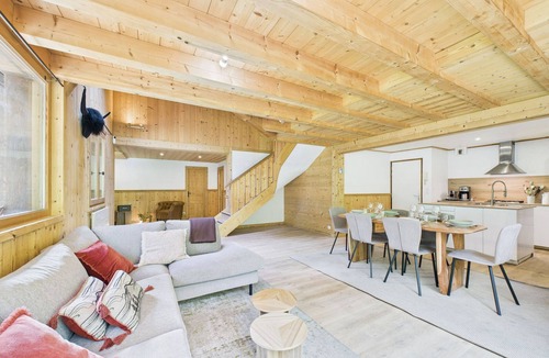 Les Prodains Ski Chalet | Spacious chalet in Morzine with SPA and sauna, pets allowed