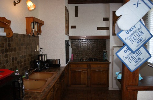 Ramonchamp House | Spacious, chalet-style home, full comfort, WIFI, BBQ, large garden, up to 11 prs