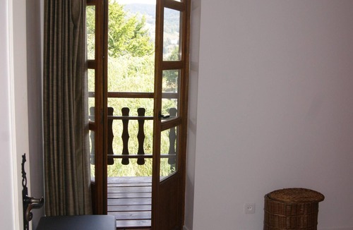 Ramonchamp House | Spacious, chalet-style home, full comfort, WIFI, BBQ, large garden, up to 11 prs