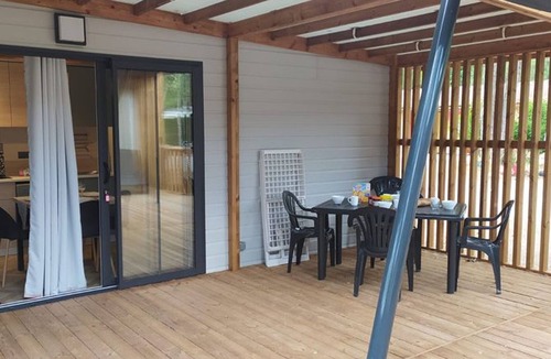 Saint Maime Ski Chalet | Spacious Chalet with Terrace for 6 People