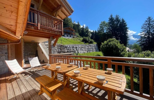 Verchaix Ski Chalet | Spacious chalet with comfort, 5 bedrooms, parking
