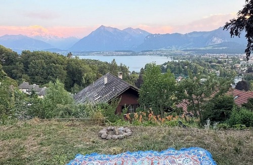 Thun Ski Chalet | Spacious Chalet with stunning lake and mountain view