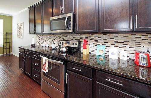 Summerville House | Spacious, charming 2-Story Retreat in Beautiful Summerville – Sleeps 8+