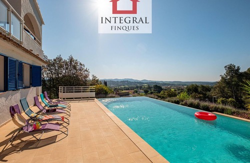 Vall-Llobrega House | Spacious Charming House in Vall-llobrega