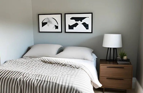 East Garfield Park Condo | Spacious Chicago Apartment with Free Parking