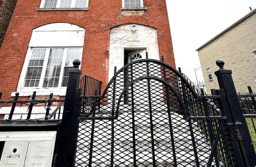 East Garfield Park Condo | Spacious Chicago Apartment with Free Parking
