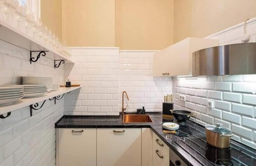 Dreta de l'Eixample Apartment | Spacious City-Center Apartment Steps from Plaza Catalunya