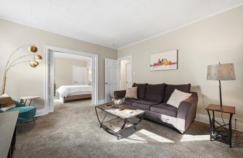 Brighton Heights House | Spacious & Clean 3BR 2 Balconies Parking
