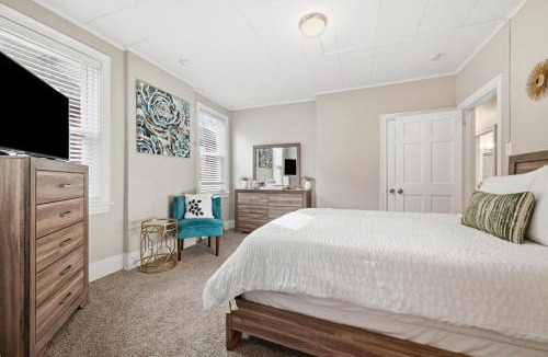 Brighton Heights House | Spacious & Clean 3BR 2 Balconies Parking