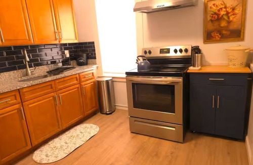 Worcester Apartment | Spacious & Clean 3BR APT near Clark University
