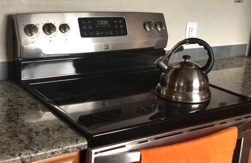 South End House | Spacious Clean House Close to Everywhere