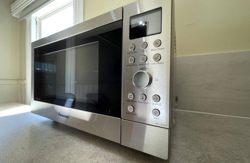 Seymour House | Spacious, clean & secure