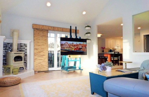 Seabright House | Spacious CLEAN Updated Home. Luxury Amenities