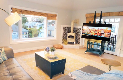 Seabright House | Spacious CLEAN Updated Home. Luxury Amenities