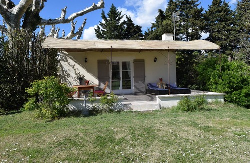 Caumont-sur-Durance Cottage | Spacious cottage at the Bastide des Amouriers