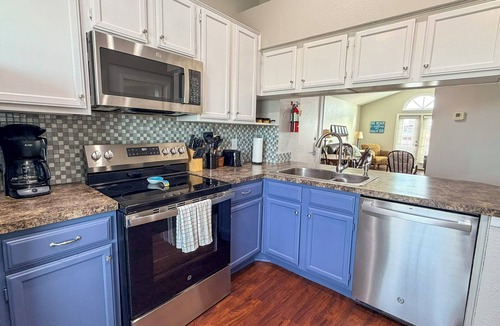 Corpus Christi Condo | Spacious Coastal Escape with Stunning Water Views From Balcony