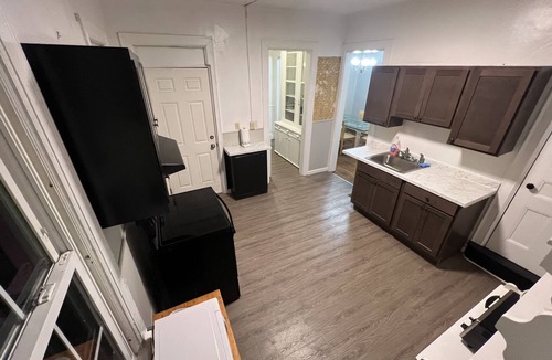 Geneva House | Spacious Colonial Style House - DT Geneva