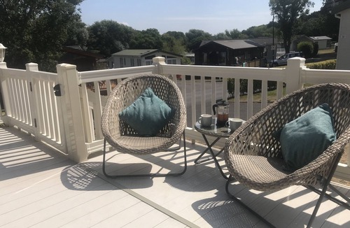 Milford on Sea Cabin | Spacious, comfortable lodge for a truly restful getaway