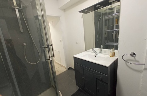 Saint-Avold Apartment | Spacious, comfortable apartment, ideal for workers