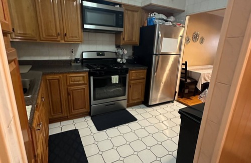 East New York House | Spacious, comfortable, and Efficient NYC Stay.