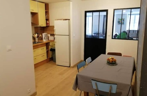 Courtenay Apartment | spacious, comfortable accommodation 1 h 15 from Paris
