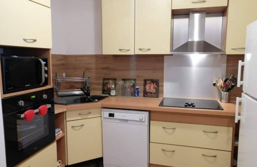 Courtenay Apartment | spacious, comfortable accommodation 1 h 15 from Paris