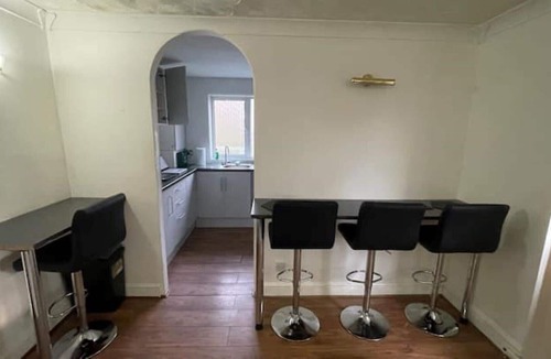 Erdington Apartment | Spacious comfy modern family 2 bedroom flat