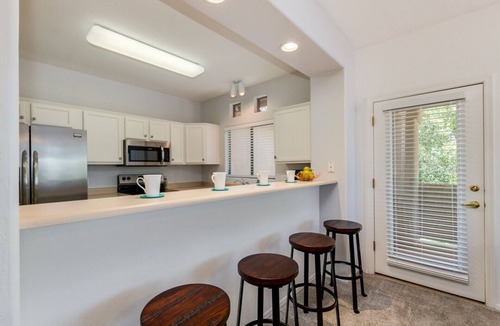 Chandler Condo | Spacious Condo! 2 Master Suites! Close to Everything