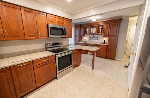 Benton Condo | Spacious Condo on Kentucky Lake - Waterfront at Big Bear